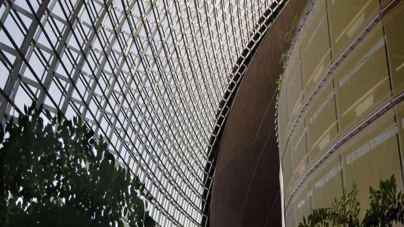 室内门在生产过程中，应尽量减少对环境的污染。选择环保型室内门，可关注以下指标：