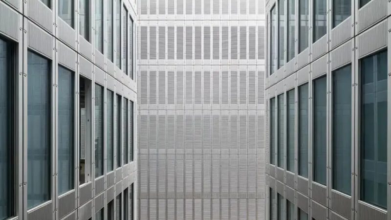 铝合金门窗五金配件定制：价格背后的考量因素**